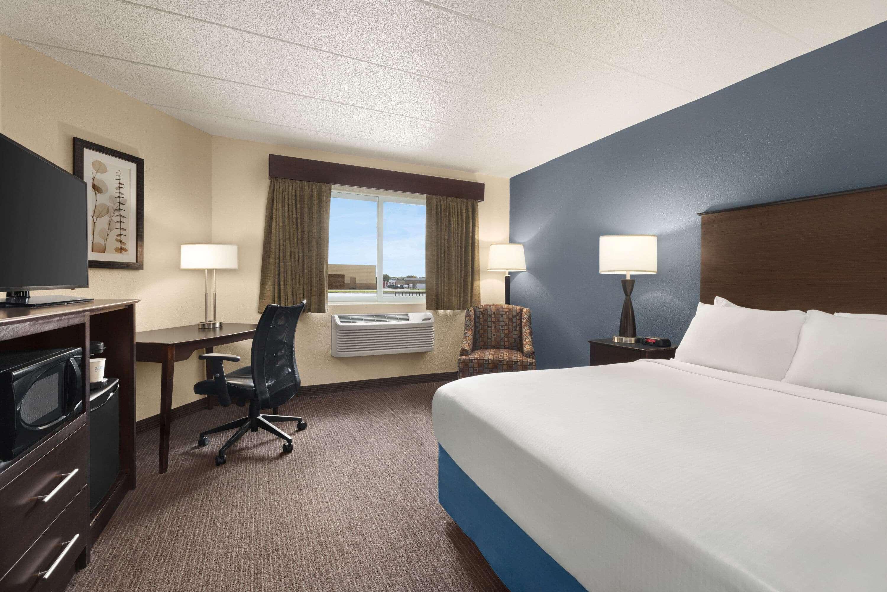 Hotel Baymont By Wyndham Owatonna Extérieur photo