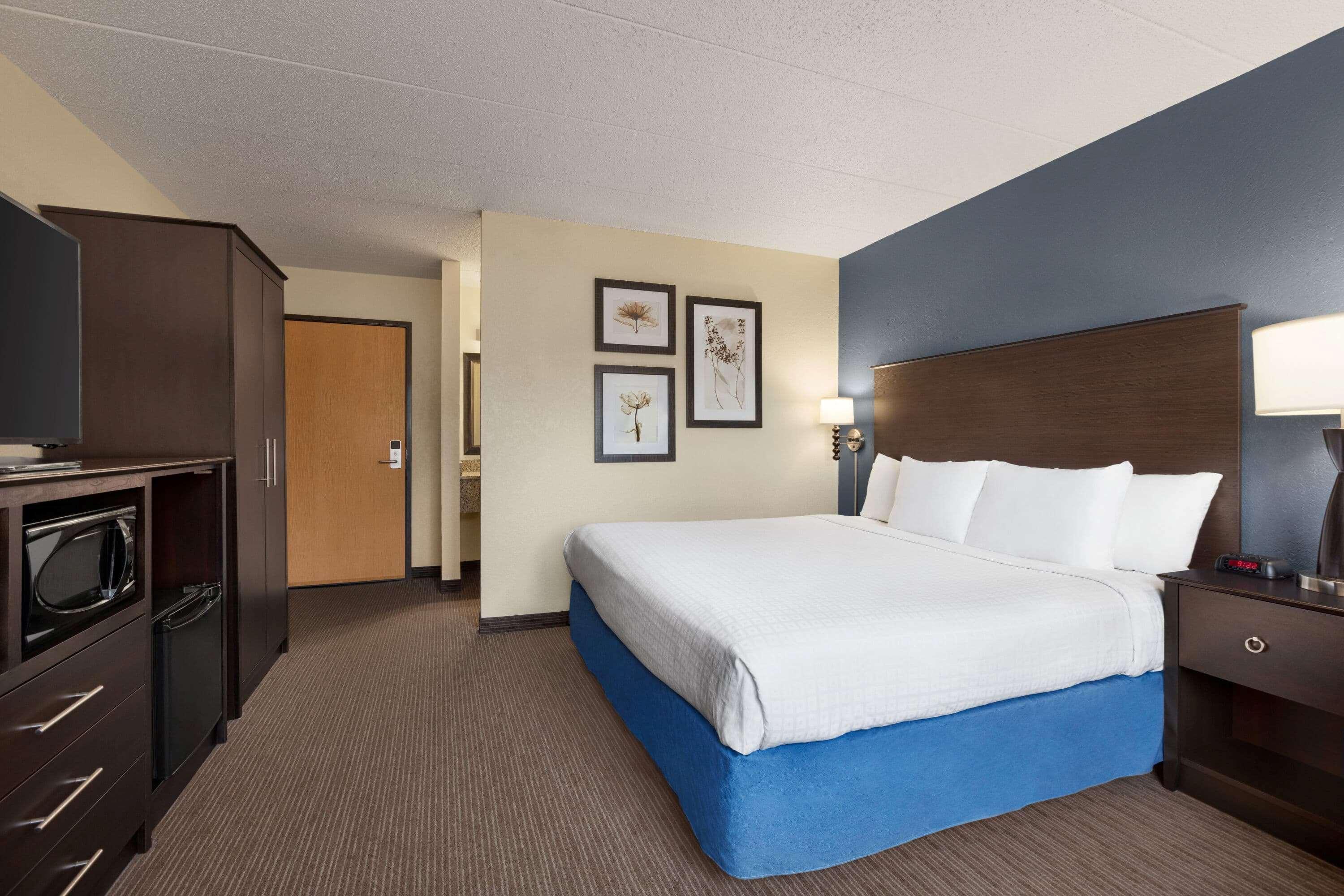 Hotel Baymont By Wyndham Owatonna Extérieur photo