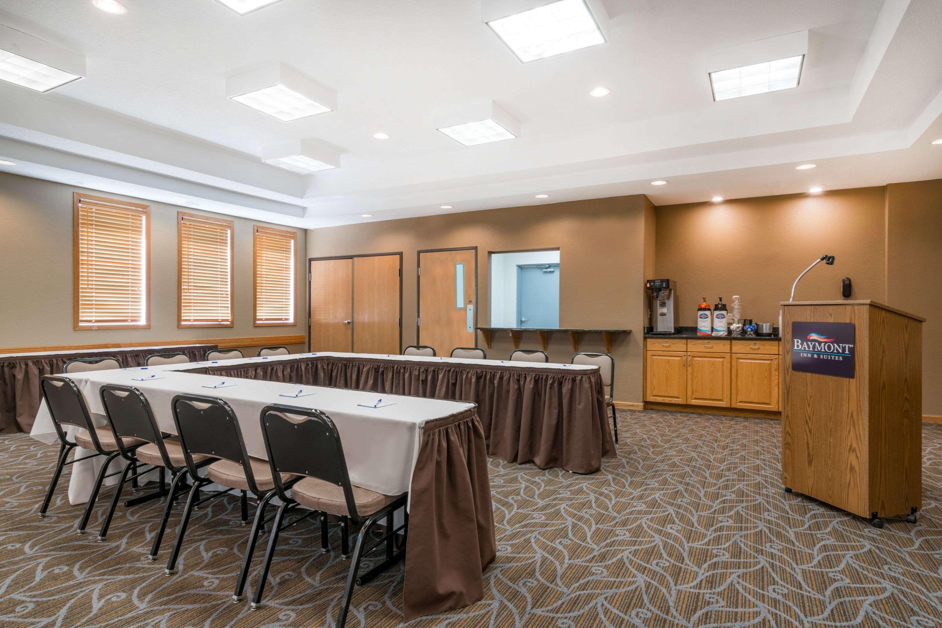 Hotel Baymont By Wyndham Owatonna Extérieur photo