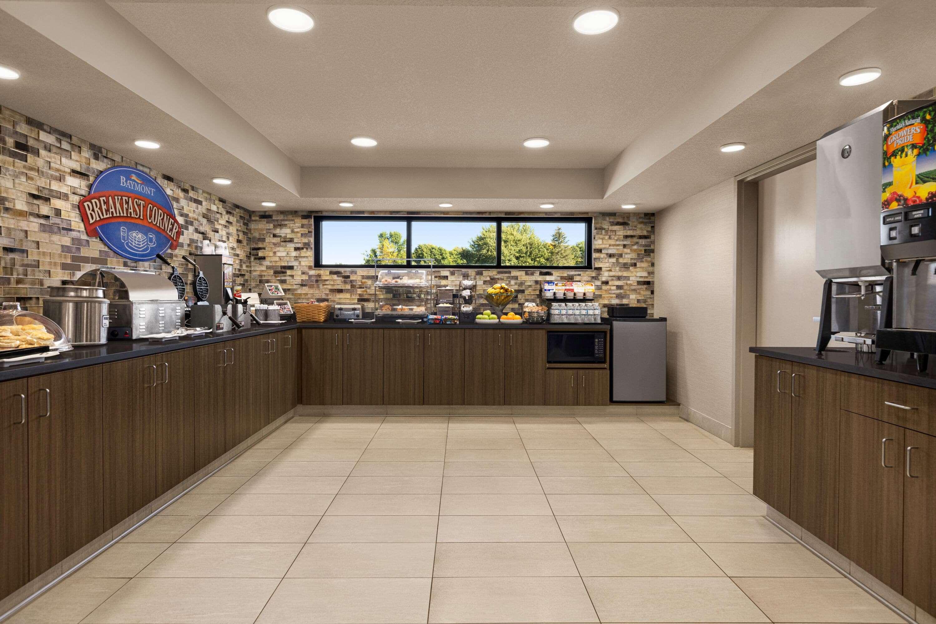 Hotel Baymont By Wyndham Owatonna Extérieur photo