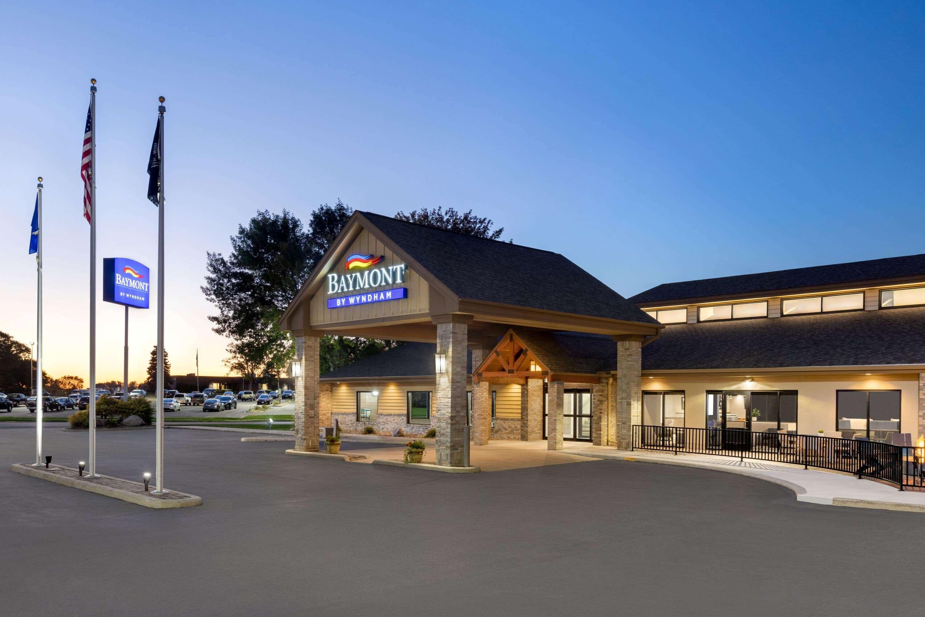Hotel Baymont By Wyndham Owatonna Extérieur photo