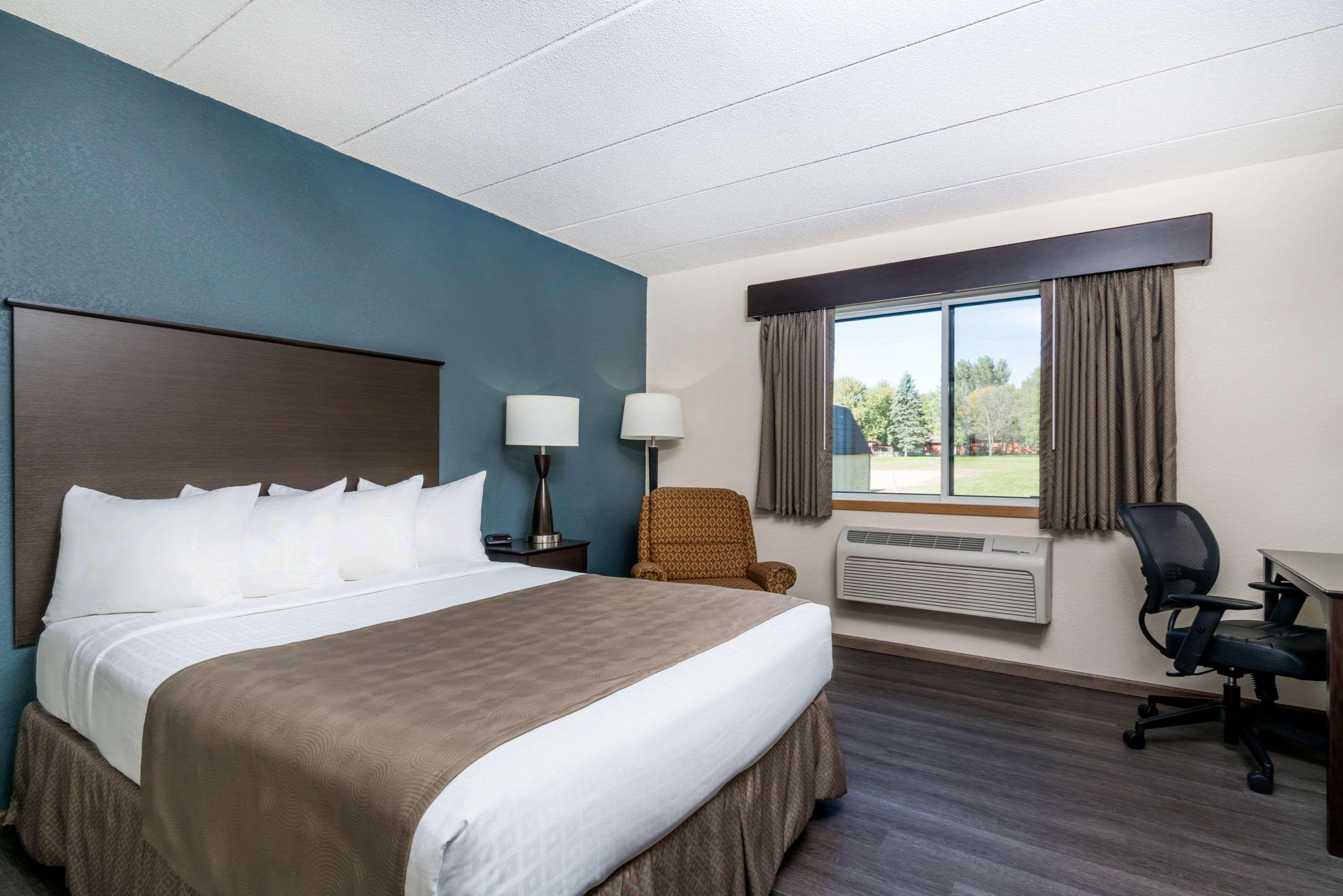 Hotel Baymont By Wyndham Owatonna Extérieur photo